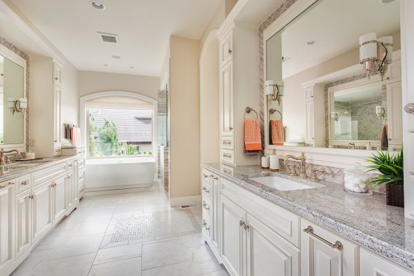 Bathroom Cabinet Repair in Copperas Cove