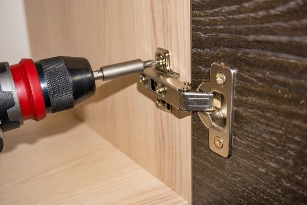 Cabinet Hinge Replacement in Copperas Cove
