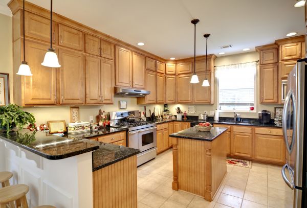 Maple Kitchen Cabinet Repair in Copperas Cove